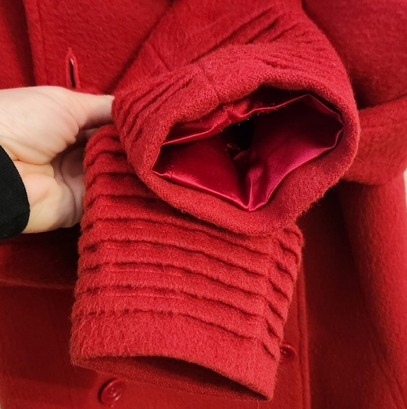Sentaler Red Wool Coat - Picture 8 of 15